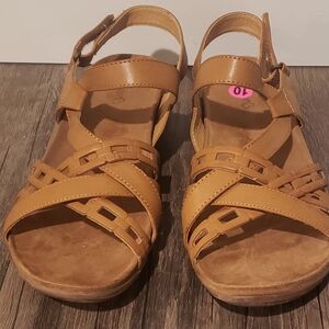 Bare Trap Sandals Size 10